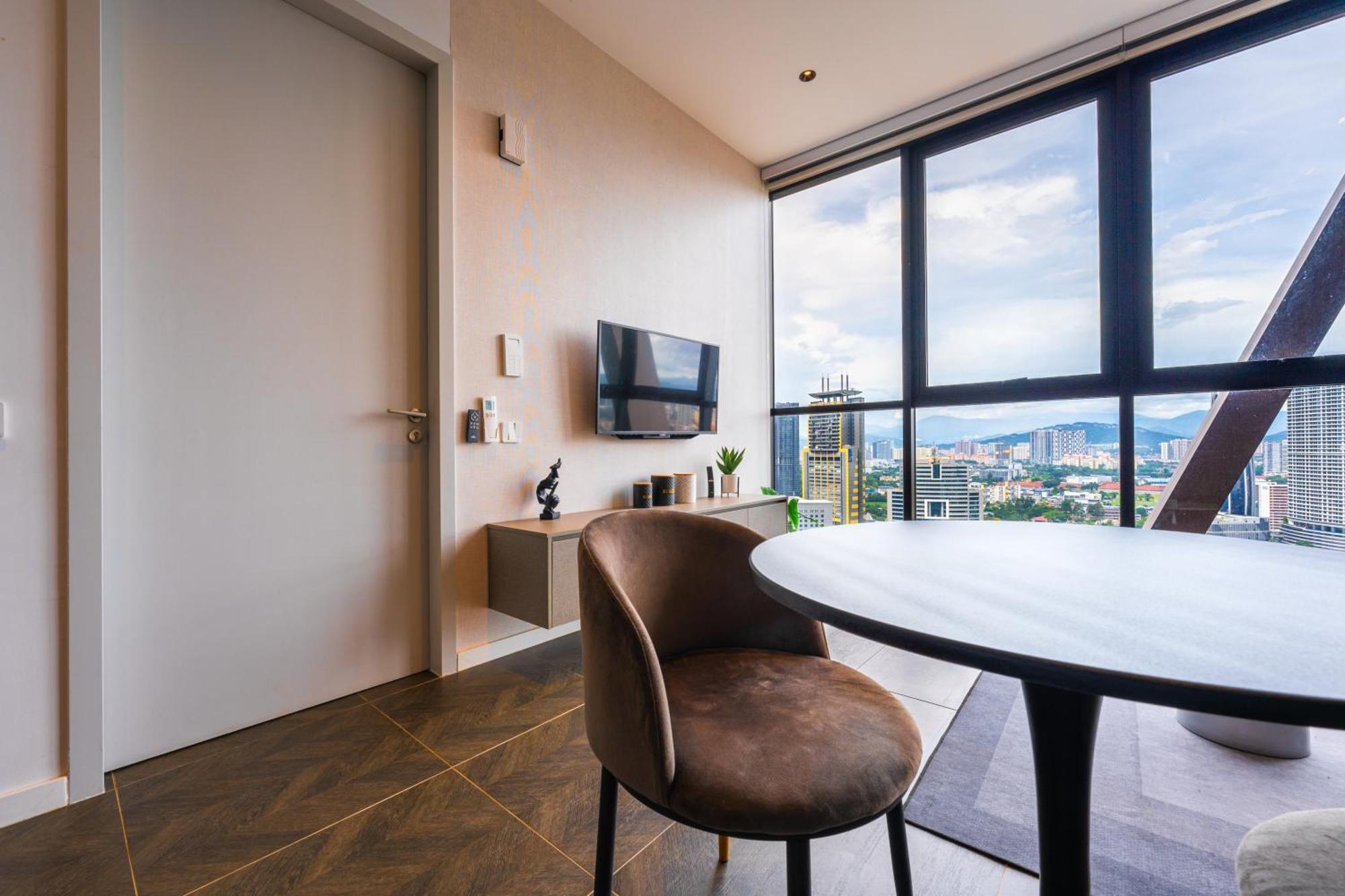 Greystone Scarletz Suites Куала-Лумпур Экстерьер фото