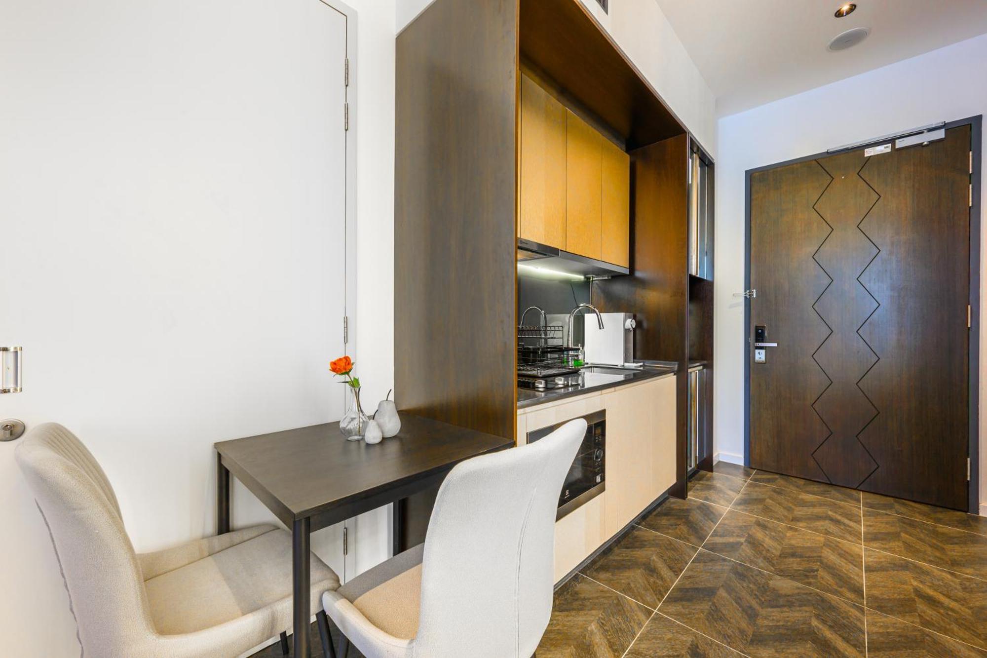 Greystone Scarletz Suites Куала-Лумпур Экстерьер фото
